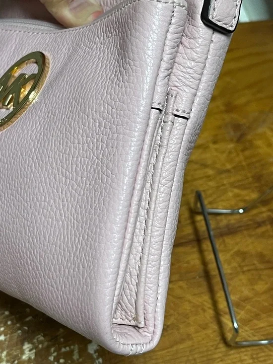 Michael Kors Fulton Black Pebbled Leather Crossbody Bag Snap & Zipper Gold Logo - Picture 6 of 13